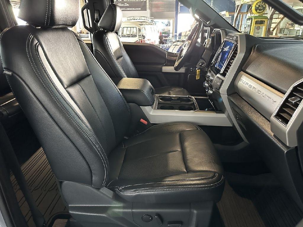 Ford F-350 SD Lariat Crew Cab 4WD 2022