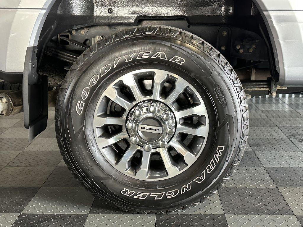 Ford F-350 SD Lariat Crew Cab 4WD 2022