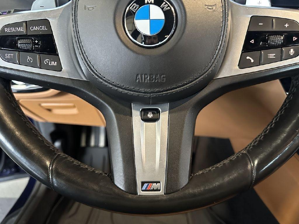 BMW 5-Series M550i xDrive 2021