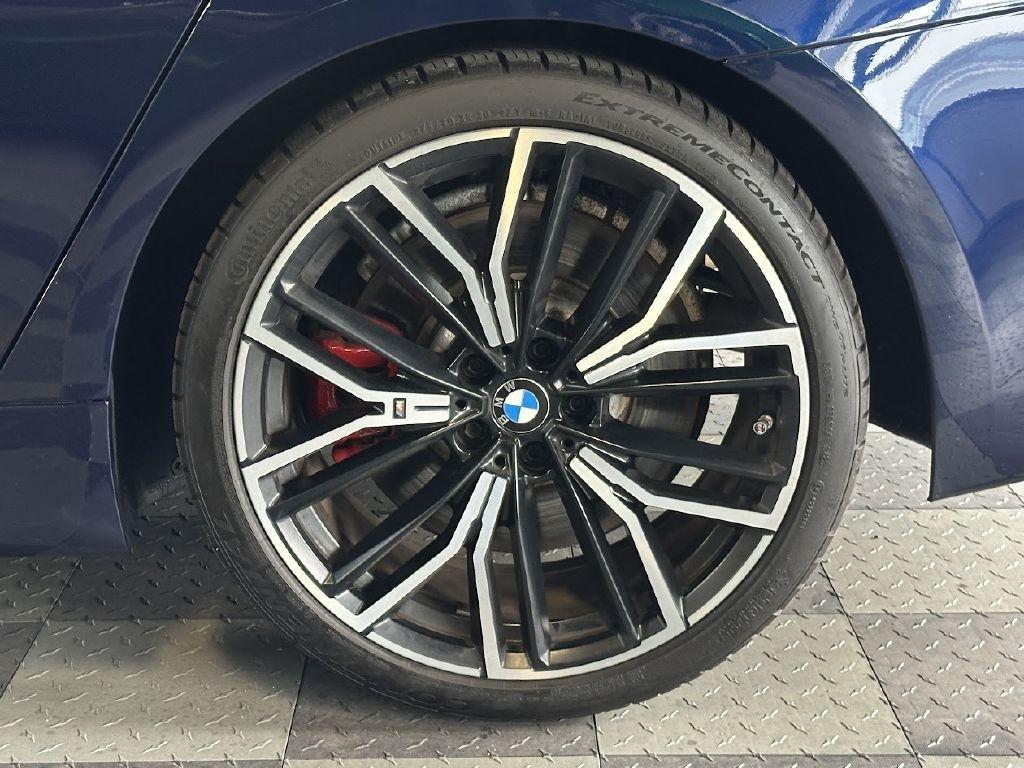 BMW 5-Series M550i xDrive 2021