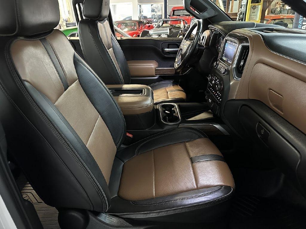 Chevrolet Silverado 1500 Limited High Country Crew Cab 4WD 2022