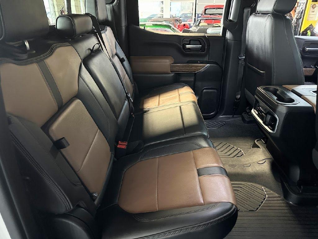 Chevrolet Silverado 1500 Limited High Country Crew Cab 4WD 2022