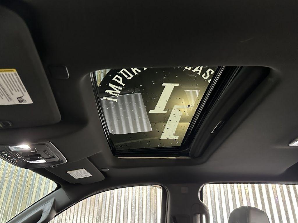 Chevrolet Silverado 1500 Limited High Country Crew Cab 4WD 2022