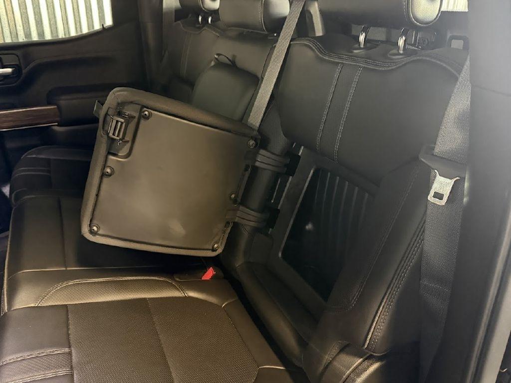 Chevrolet Silverado 1500 High Country Crew Cab 4WD 2021