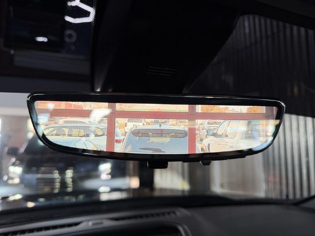 Chevrolet Silverado 1500 High Country Crew Cab 4WD 2021