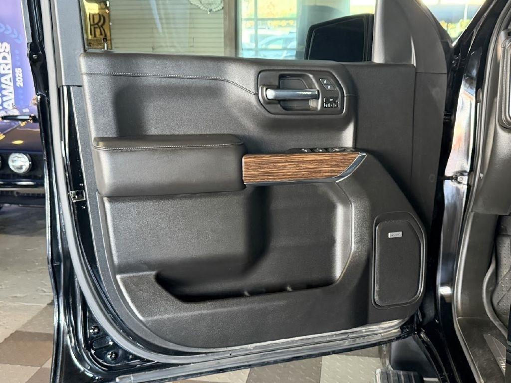 Chevrolet Silverado 1500 High Country Crew Cab 4WD 2021