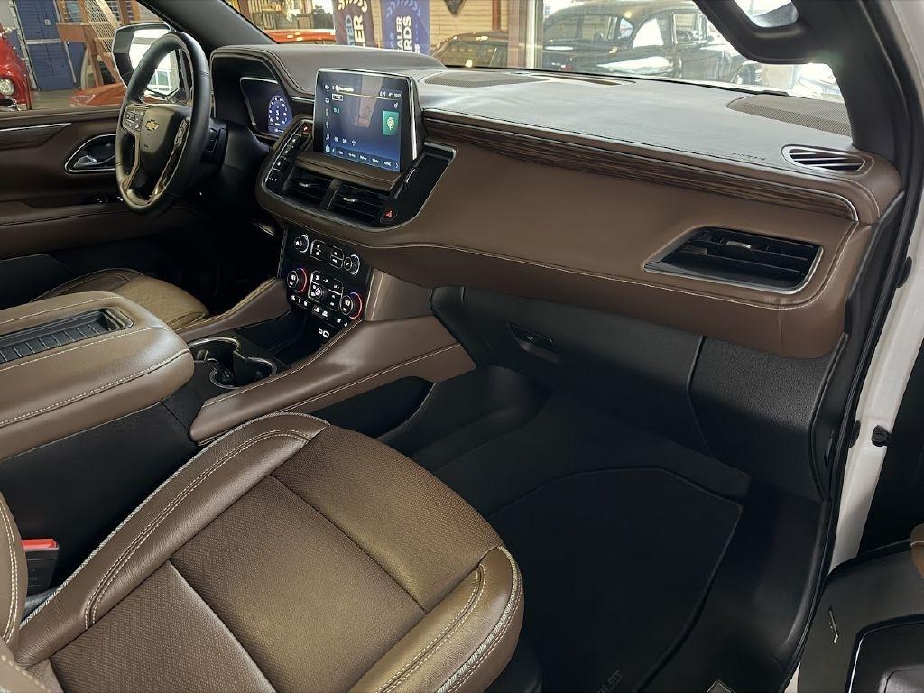 Chevrolet Suburban High Country 4WD 2023