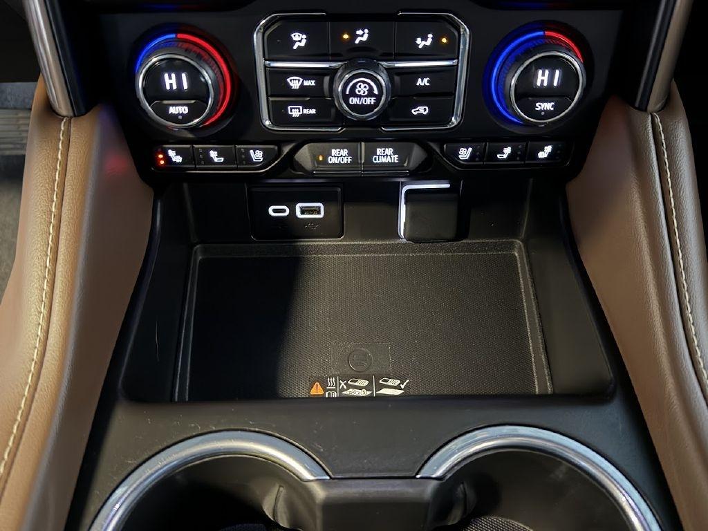 Chevrolet Suburban High Country 4WD 2023