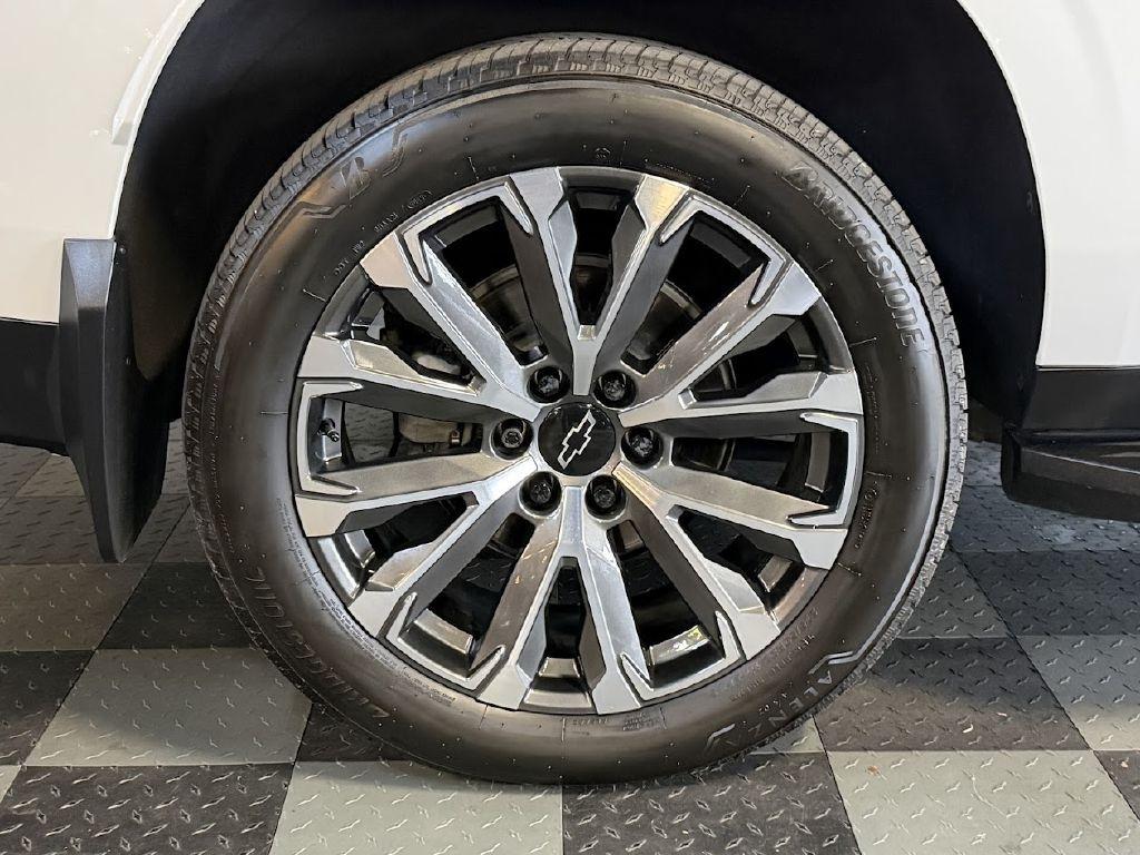 Chevrolet Suburban High Country 4WD 2023