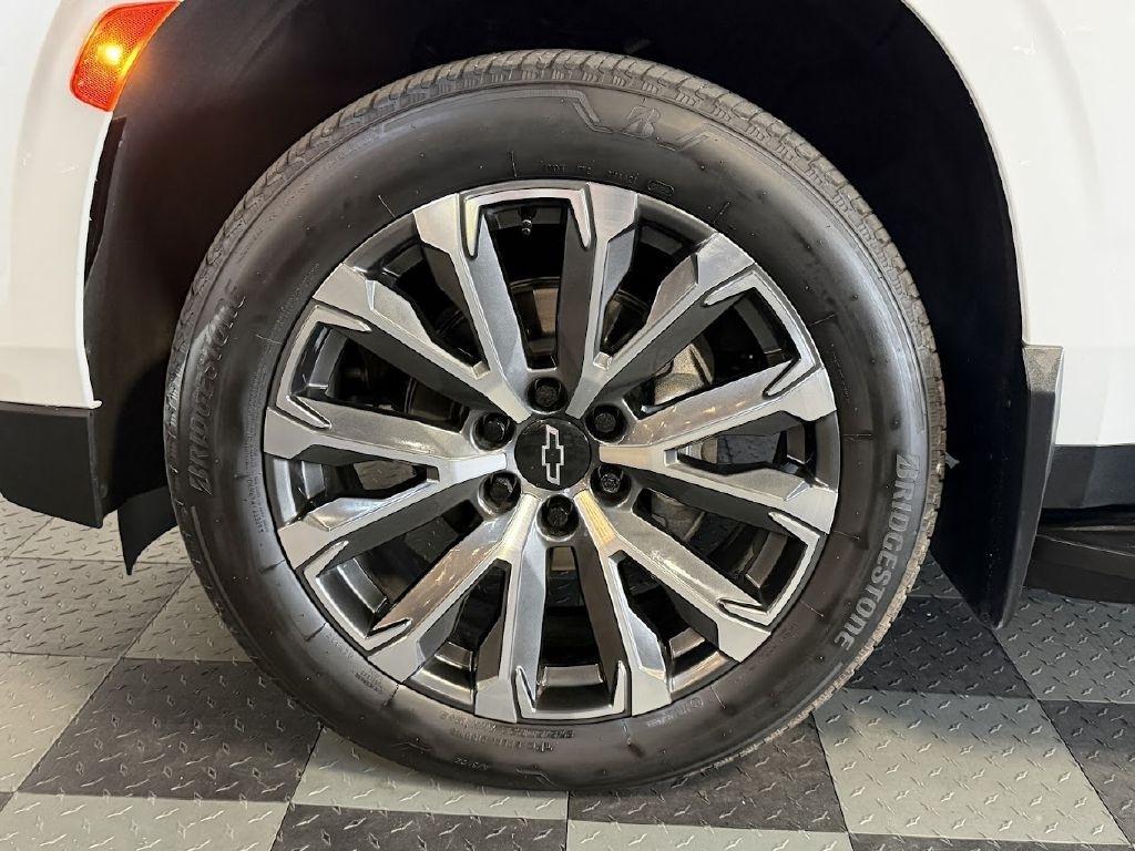 Chevrolet Suburban High Country 4WD 2023