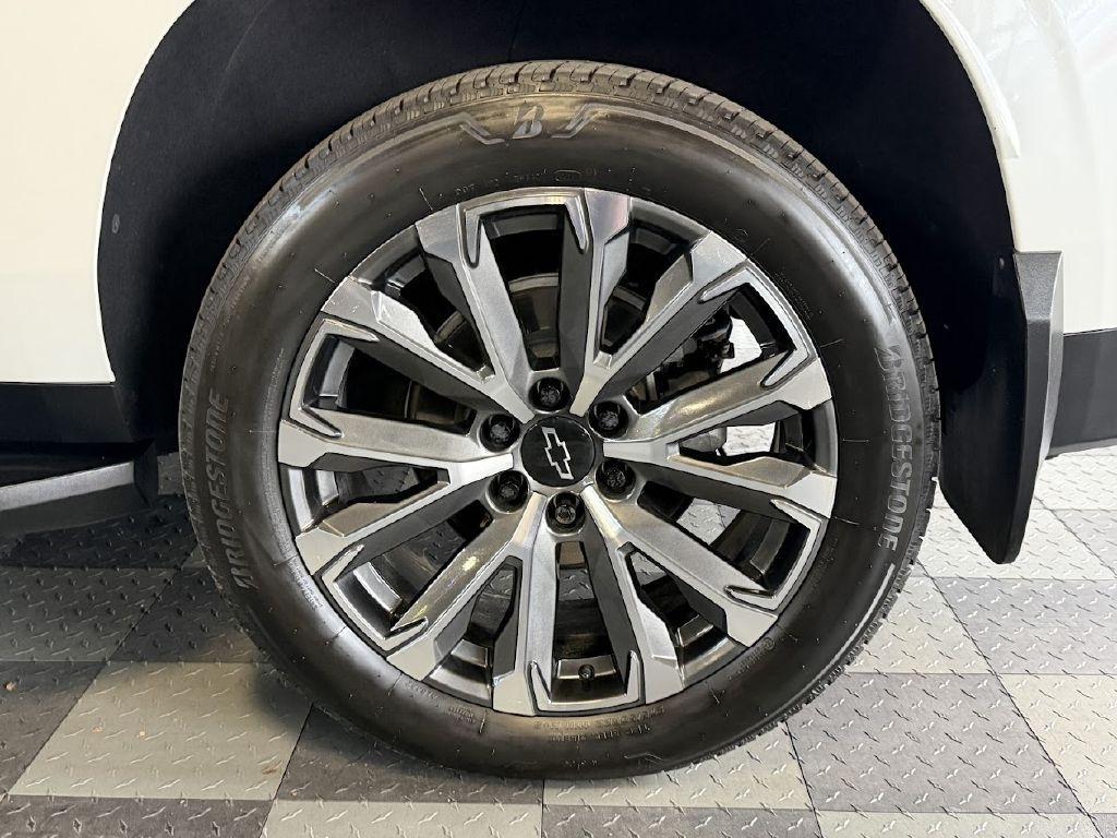 Chevrolet Suburban High Country 4WD 2023