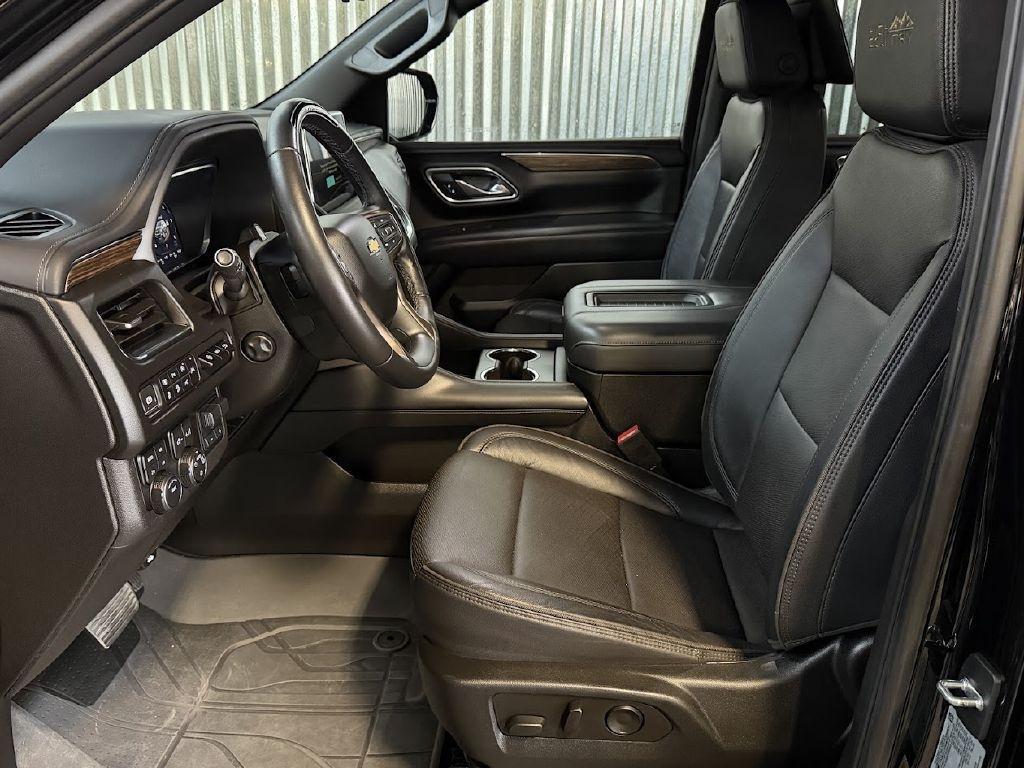 Chevrolet Suburban High Country 4WD 2023