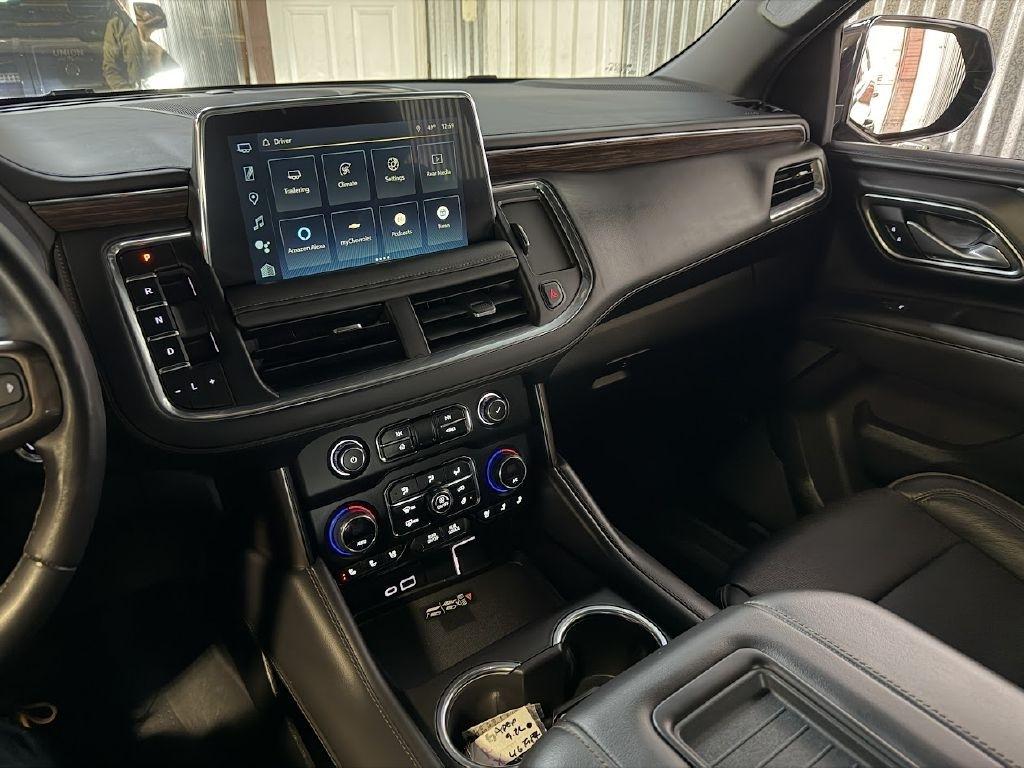 Chevrolet Suburban High Country 4WD 2023