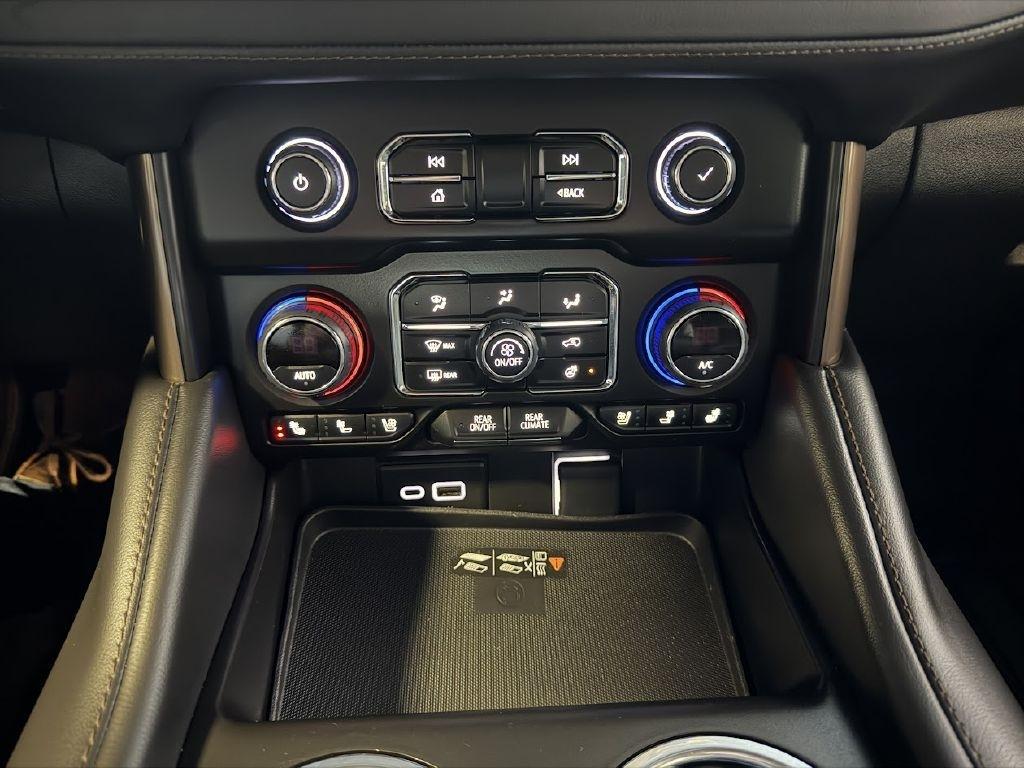 Chevrolet Suburban High Country 4WD 2023