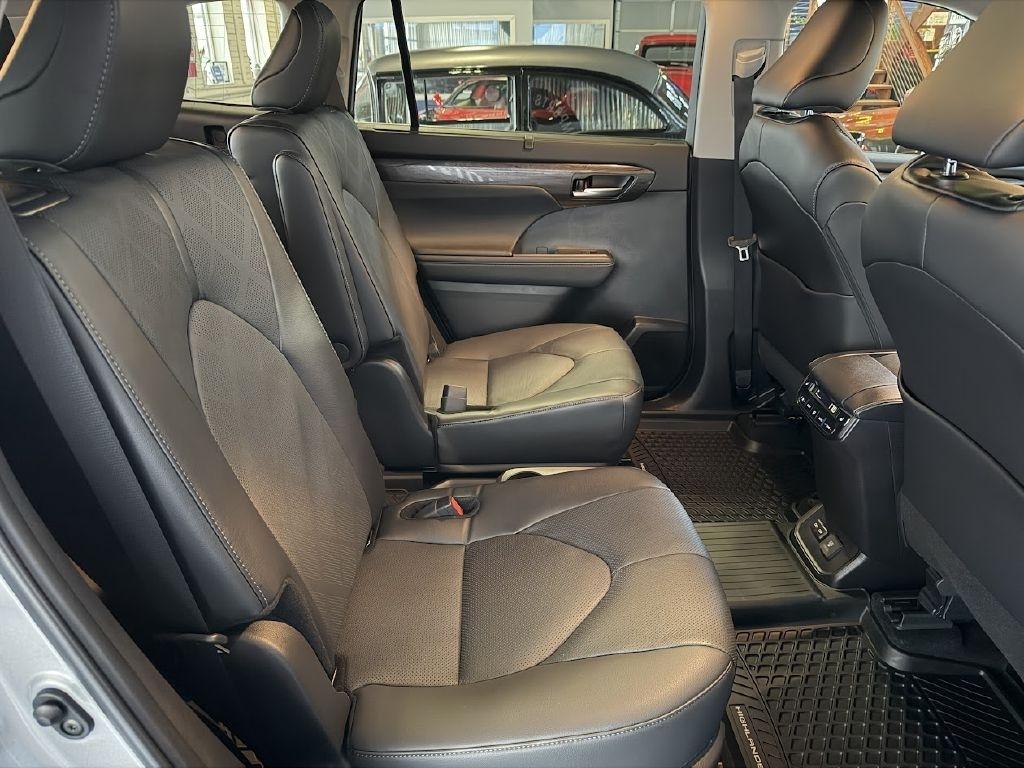 Toyota Highlander Platinum 2024
