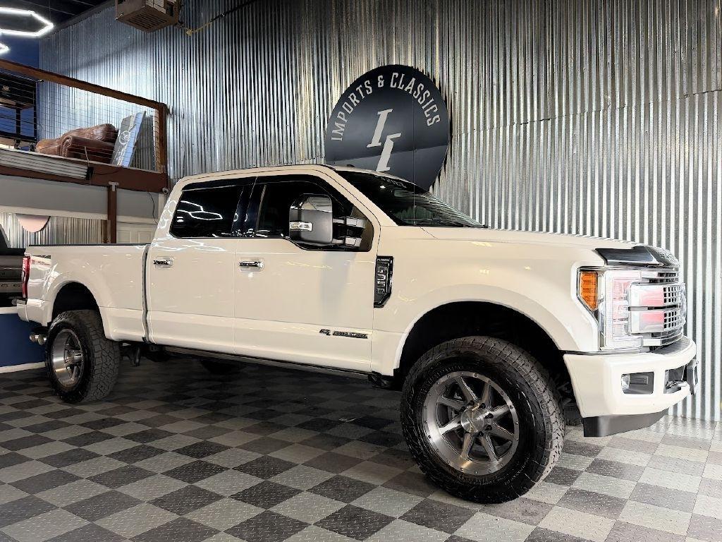 Ford F-350 SD Platinum Crew Cab 4WD 2017