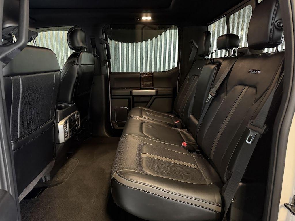 Ford F-350 SD Platinum Crew Cab 4WD 2017