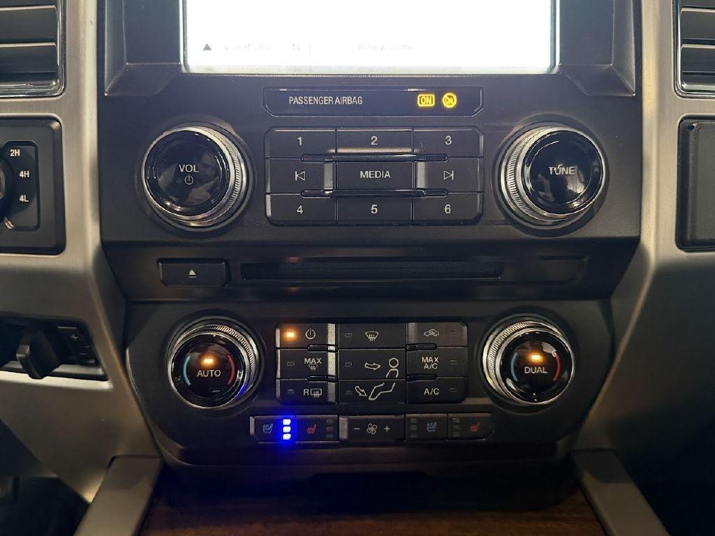 Ford F-350 SD Platinum Crew Cab 4WD 2017