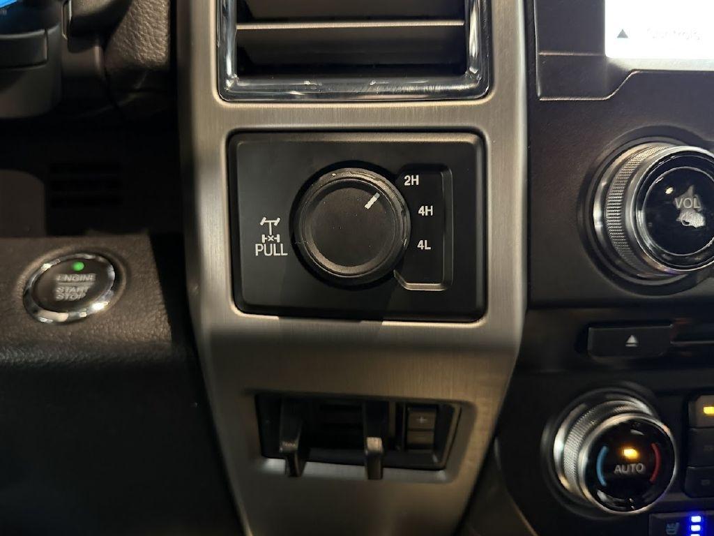 Ford F-350 SD Platinum Crew Cab 4WD 2017