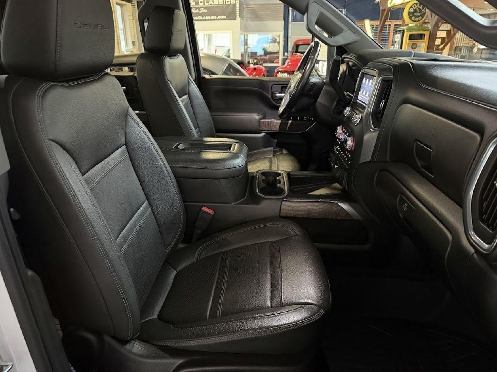 GMC Sierra 3500HD Denali Crew Cab 4WD 2021