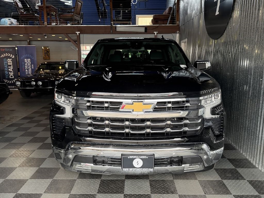 Chevrolet Silverado 1500 LTZ Crew Cab 4WD 2022 Chevrolet Silverado 1500 LTZ Crew Cab 4WD 2022