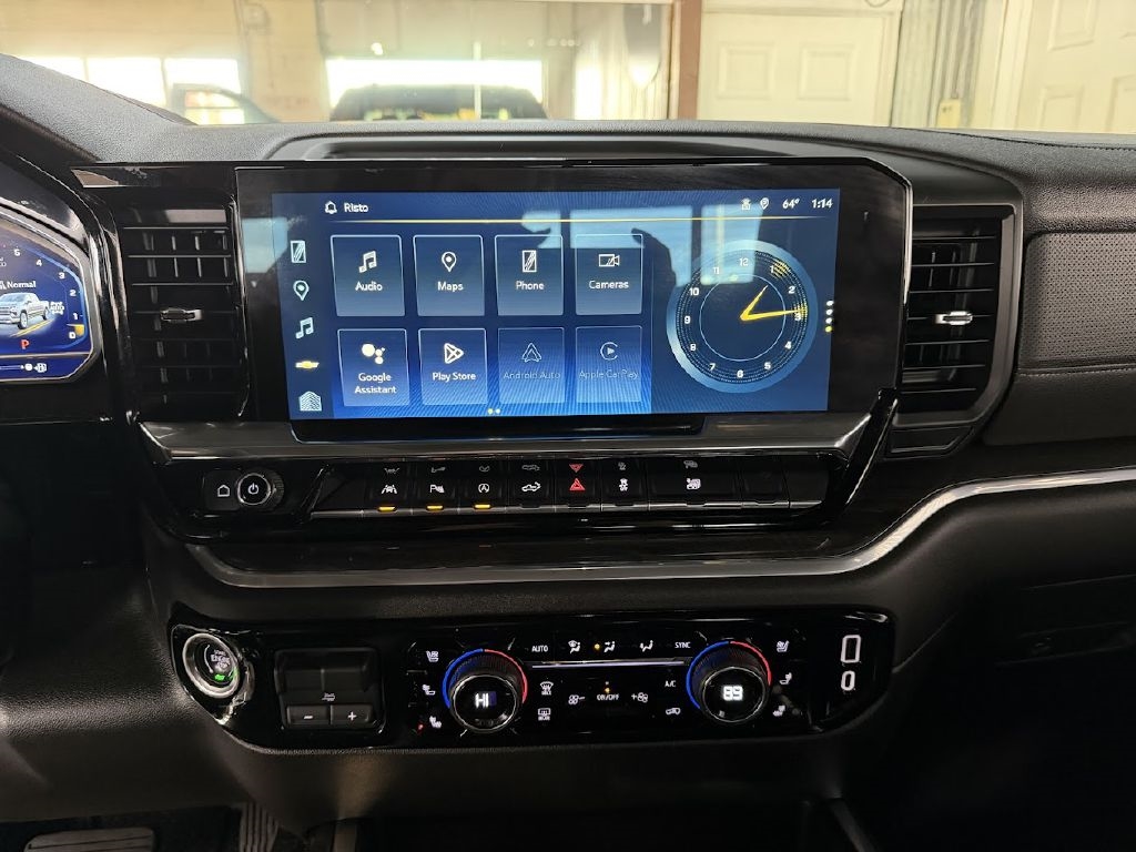 Chevrolet Silverado 1500 LTZ Crew Cab 4WD 2022 Chevrolet Silverado 1500 LTZ Crew Cab 4WD 2022