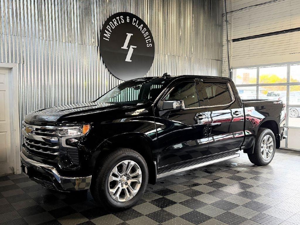 Chevrolet Silverado 1500 LTZ Crew Cab 4WD 2022