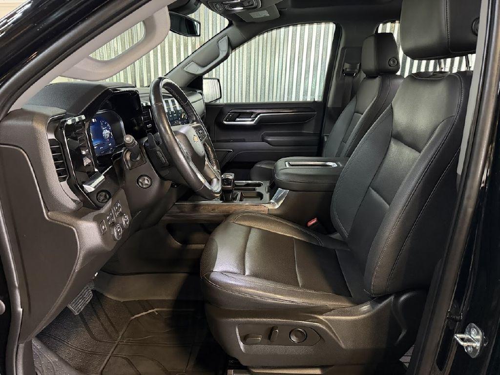 Chevrolet Silverado 1500 LTZ Crew Cab 4WD 2022