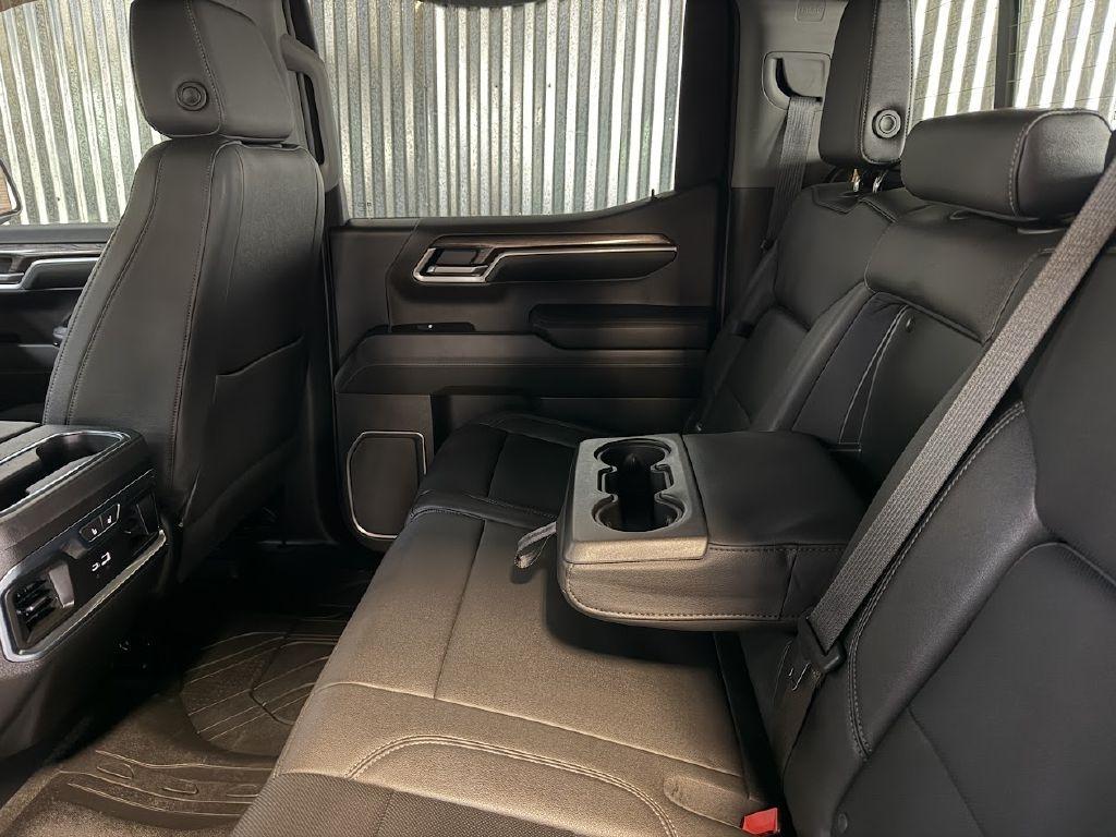 Chevrolet Silverado 1500 LTZ Crew Cab 4WD 2022