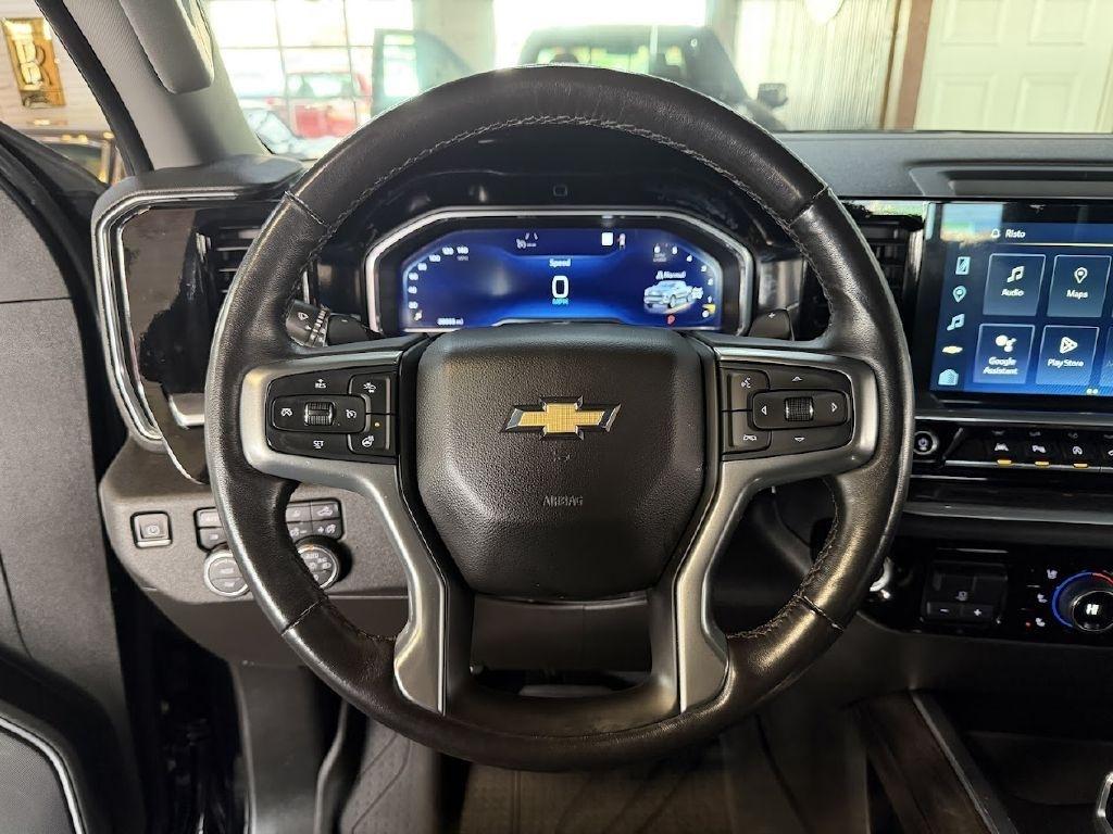 Chevrolet Silverado 1500 LTZ Crew Cab 4WD 2022