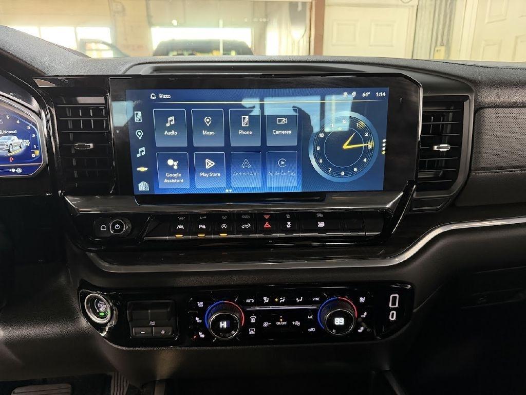 Chevrolet Silverado 1500 LTZ Crew Cab 4WD 2022