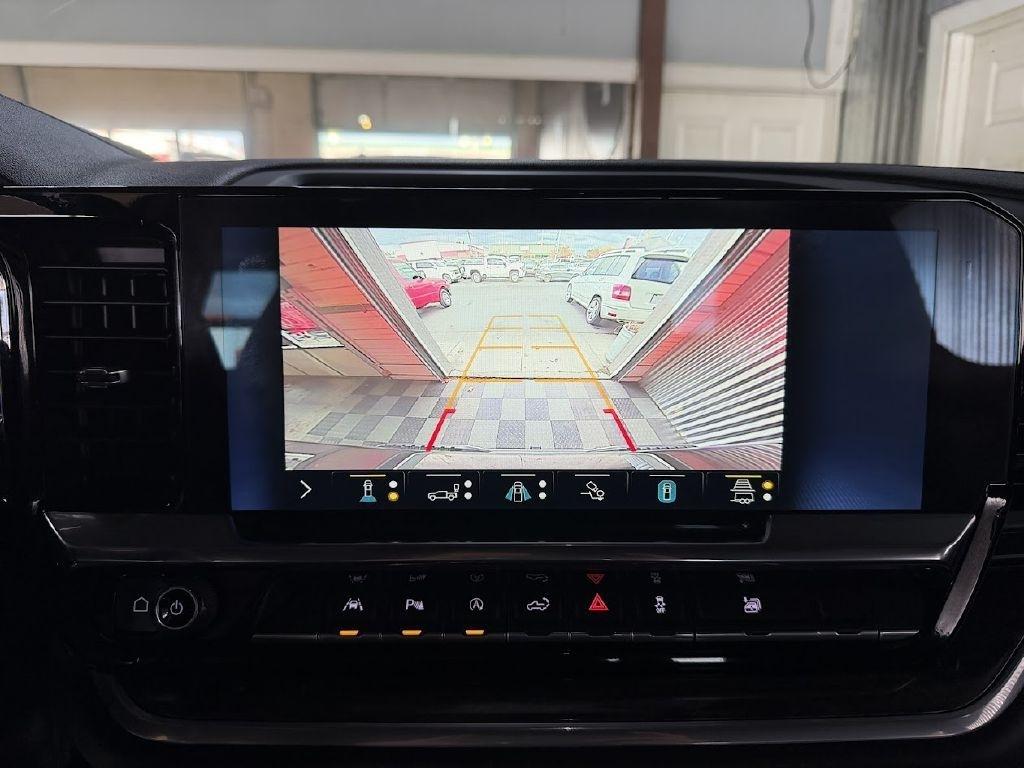 Chevrolet Silverado 1500 LTZ Crew Cab 4WD 2022