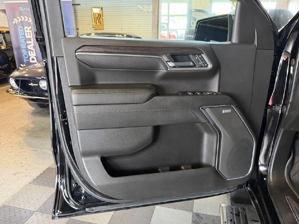 Chevrolet Silverado 1500 LTZ Crew Cab 4WD 2022