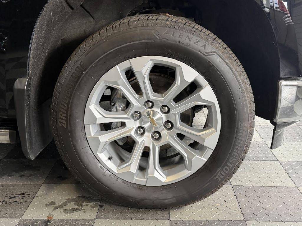 Chevrolet Silverado 1500 LTZ Crew Cab 4WD 2022