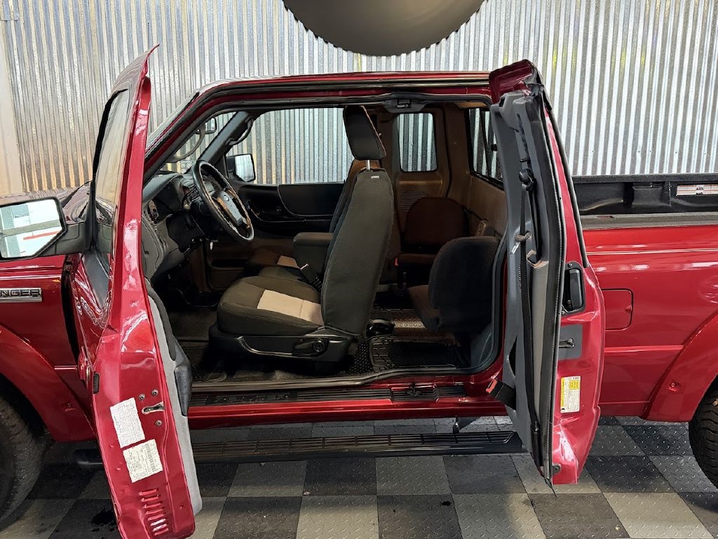 Ford Ranger XLT SuperCab 4-Door 2WD 2011 Ford Ranger XLT SuperCab 4-Door 2WD 2011