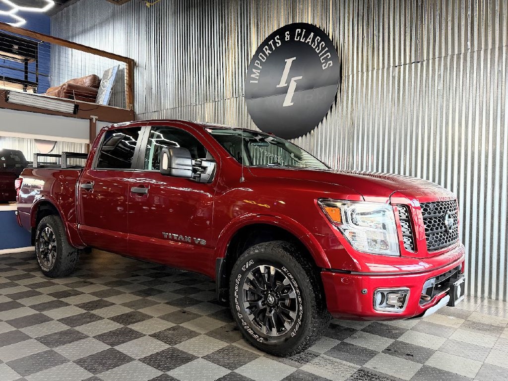 Nissan Titan SV Crew Cab 4WD 2018 Nissan Titan SV Crew Cab 4WD 2018