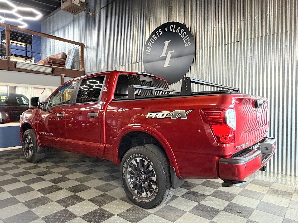 Nissan Titan SV Crew Cab 4WD 2018 Nissan Titan SV Crew Cab 4WD 2018