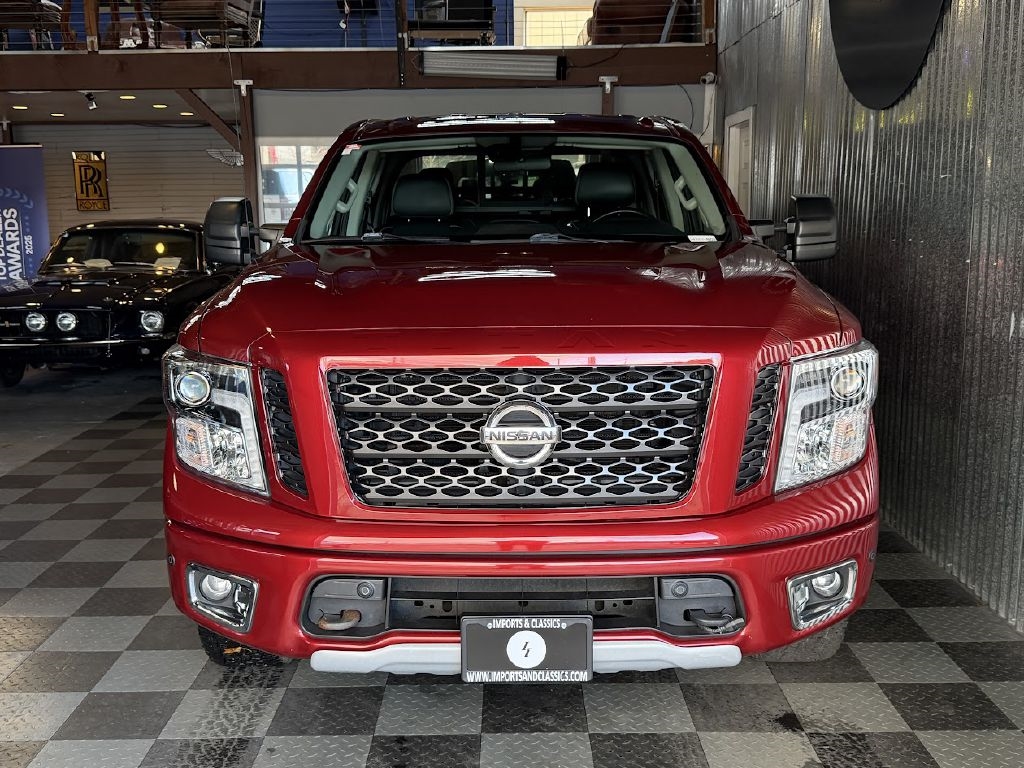 Nissan Titan SV Crew Cab 4WD 2018 Nissan Titan SV Crew Cab 4WD 2018