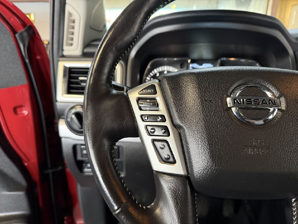 Nissan Titan SV Crew Cab 4WD 2018 Nissan Titan SV Crew Cab 4WD 2018