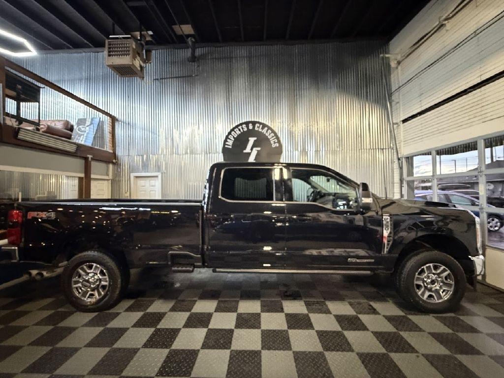 Ford F-350 SD Lariat Crew Cab LWB 4WD 2023