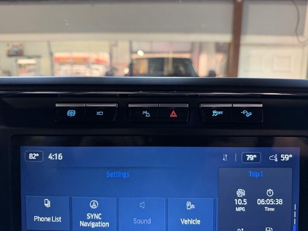 Ford F-350 SD Lariat Crew Cab LWB 4WD 2023