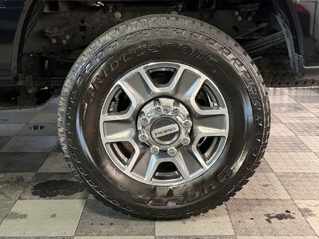 Ford F-350 SD Lariat Crew Cab LWB 4WD 2023