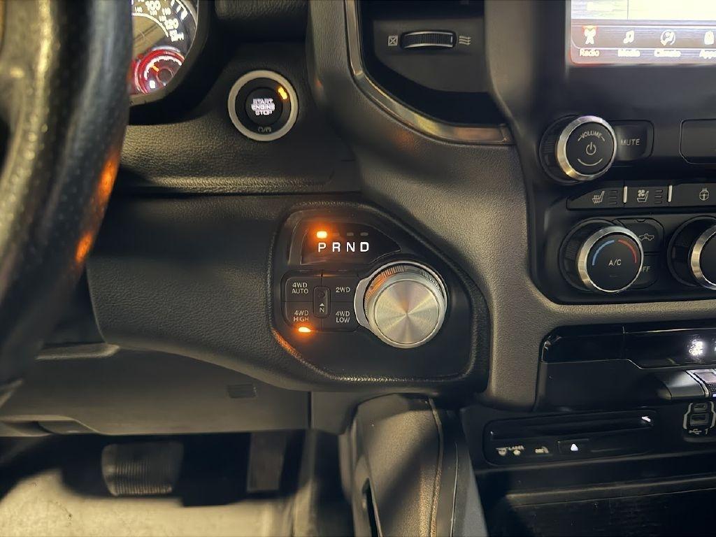 RAM 1500 Laramie Crew Cab 4WD SWB 2019