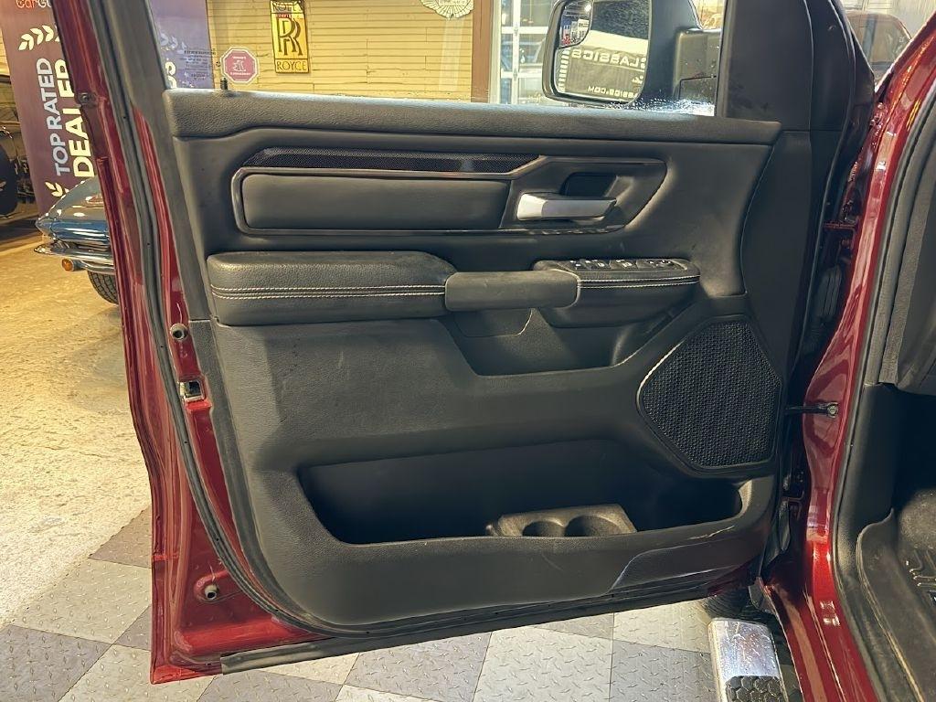 RAM 1500 Laramie Crew Cab 4WD SWB 2019