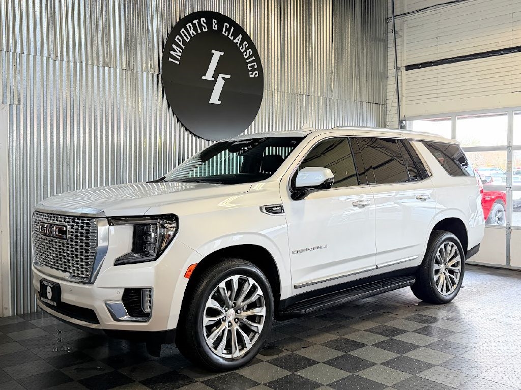 GMC Yukon Denali 4WD 2021