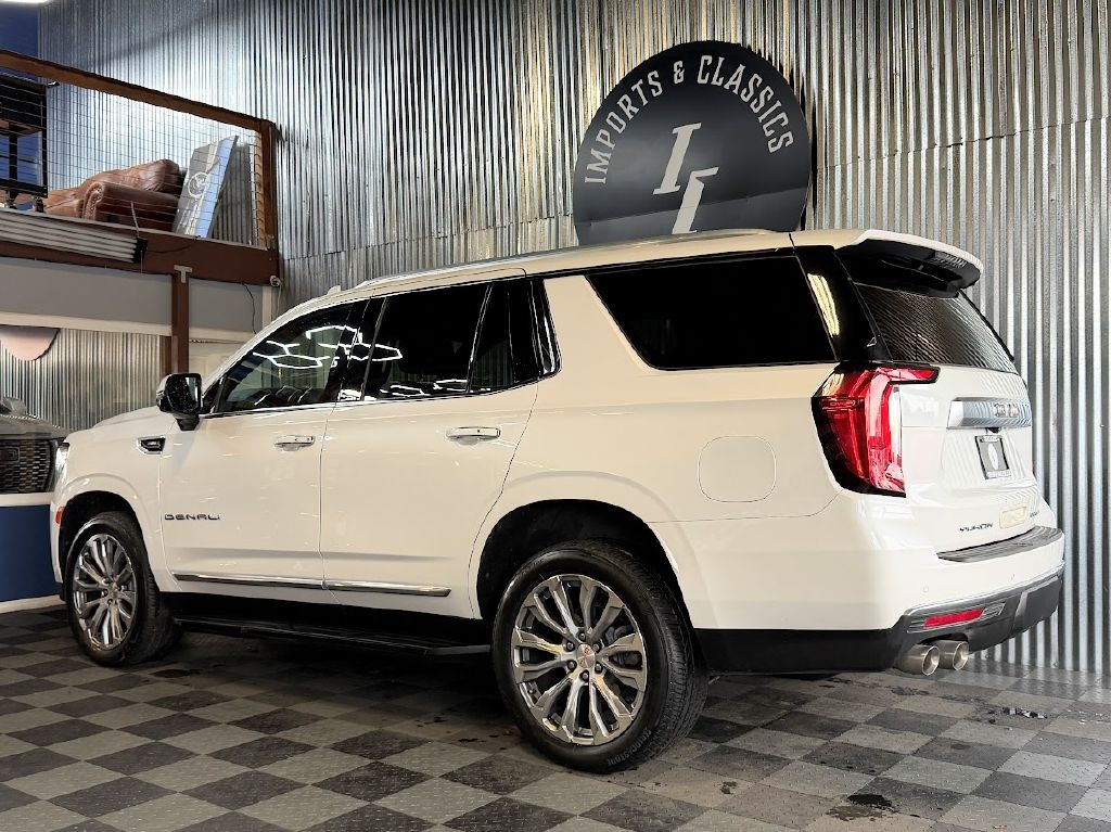 GMC Yukon Denali 4WD 2021
