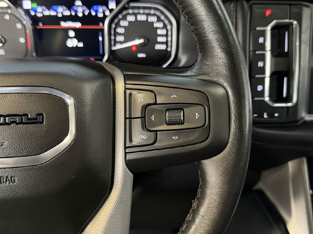 GMC Yukon Denali 4WD 2021