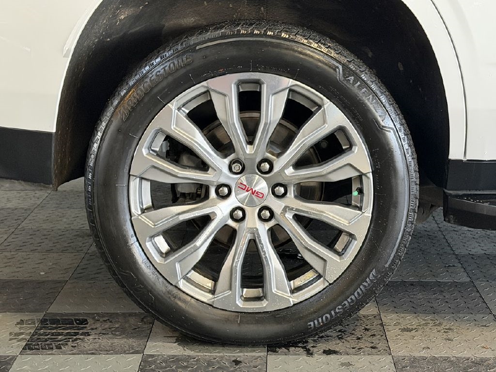 GMC Yukon Denali 4WD 2021