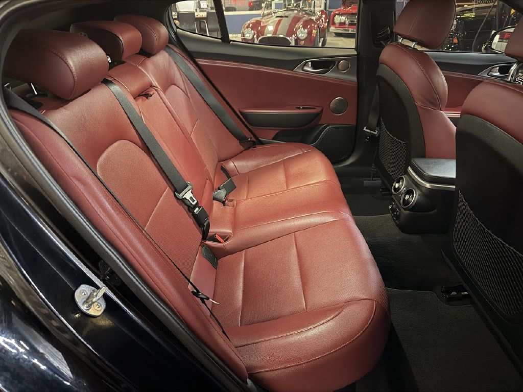 Kia Stinger GT1 2018