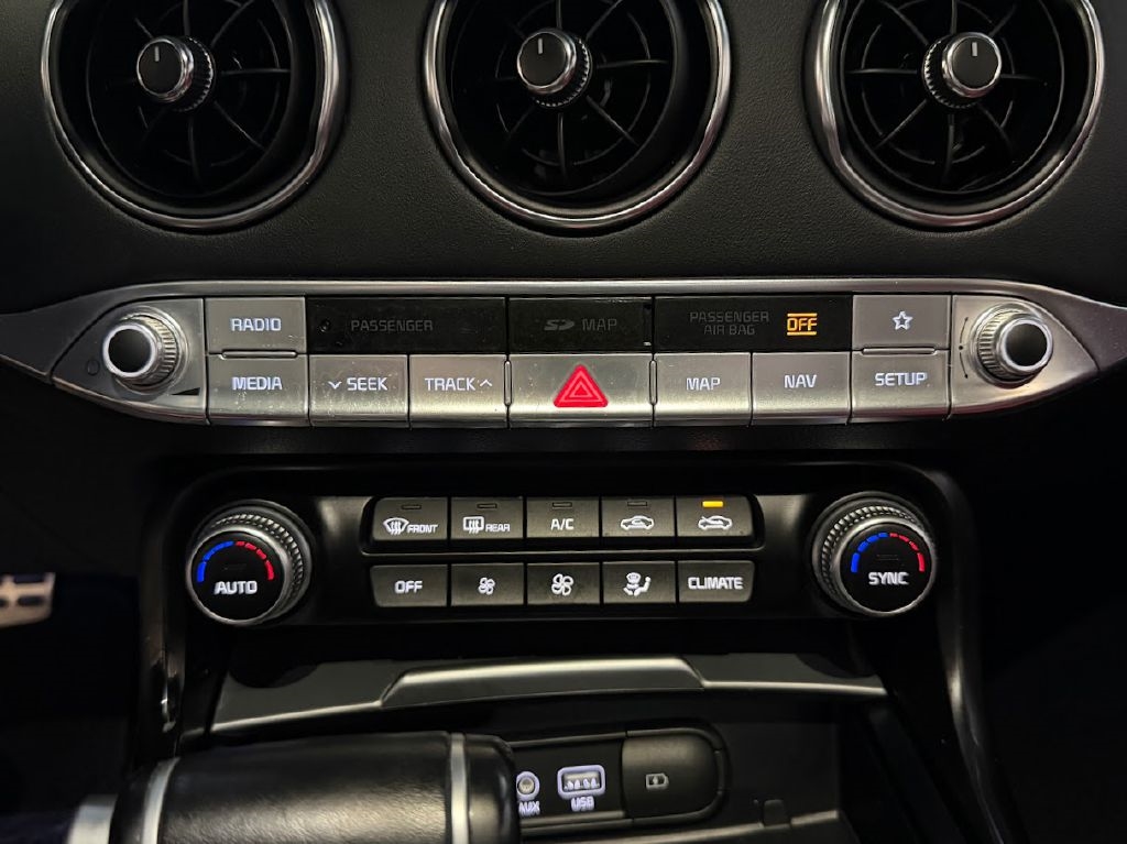 Kia Stinger GT1 2018